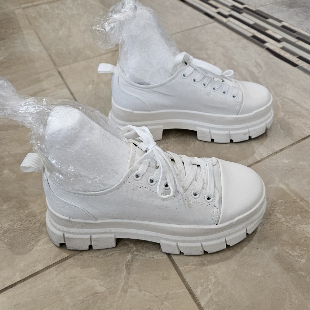 Forever 21 chunky sneakers size 7 - Picture 7 of 13